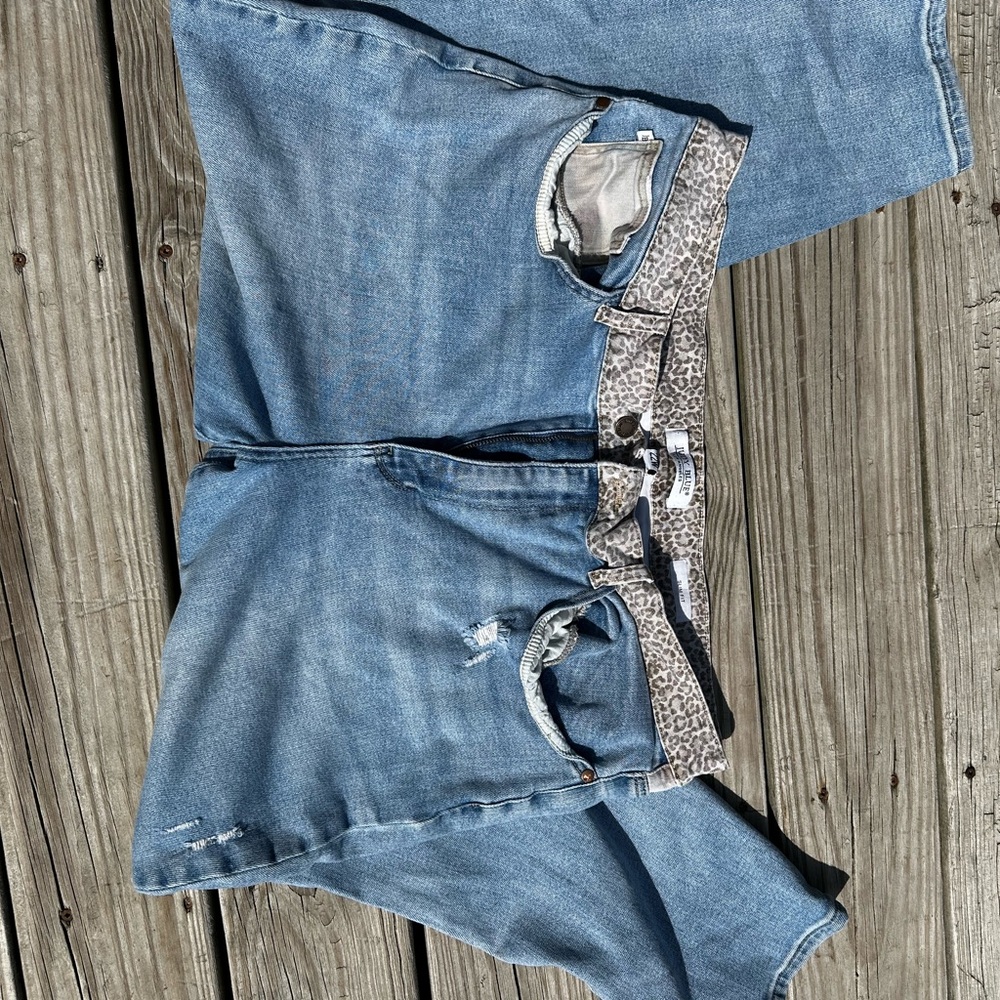 Judy Blue Blue Skinny Jeans with Leopard Print Waistband
